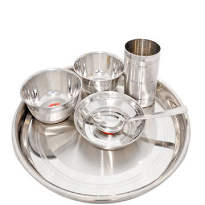 Indiase thali set (1 bord, 1 glas, 1 lepel, 2 bekers, 1 kleine beker) 400gr